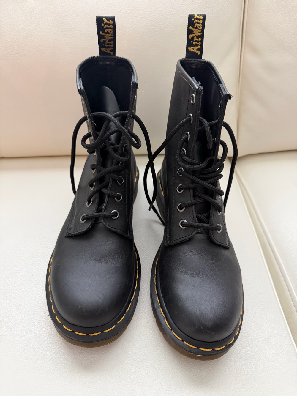 Dr. Martens 1460 Black Smooth Leather 8-Eye Lace Up Boots Women’s US 8 EU 39